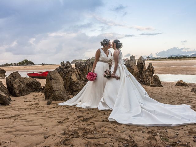 La boda de Elaia y Itzi en Isla, Cantabria 1