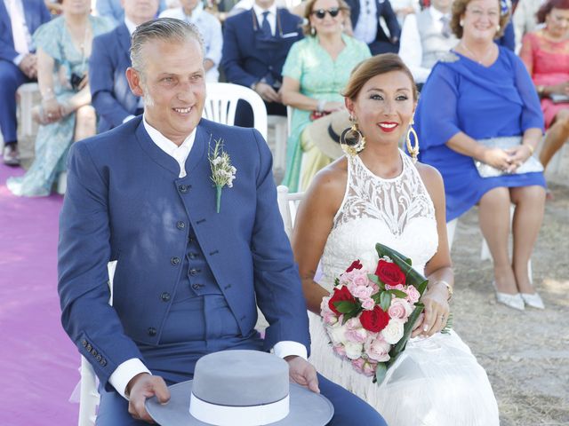 La boda de María y Javier en El Rocio, Huelva 19