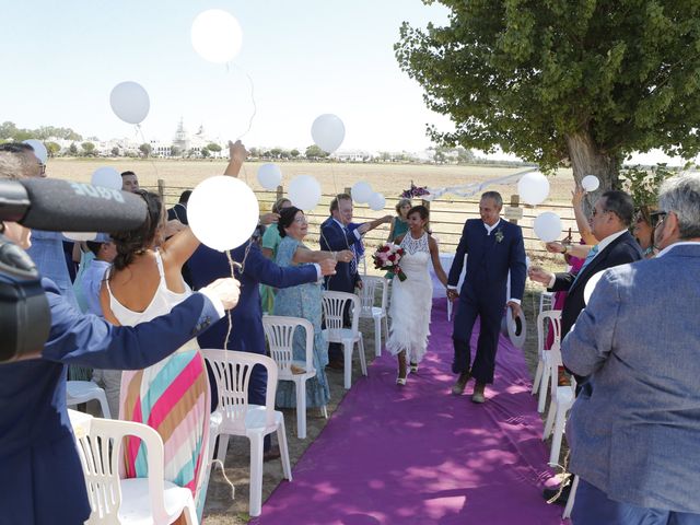 La boda de María y Javier en El Rocio, Huelva 20