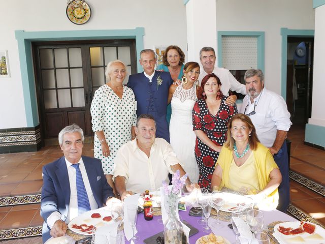 La boda de María y Javier en El Rocio, Huelva 28