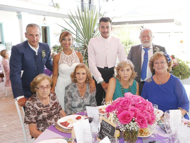 La boda de María y Javier en El Rocio, Huelva 30