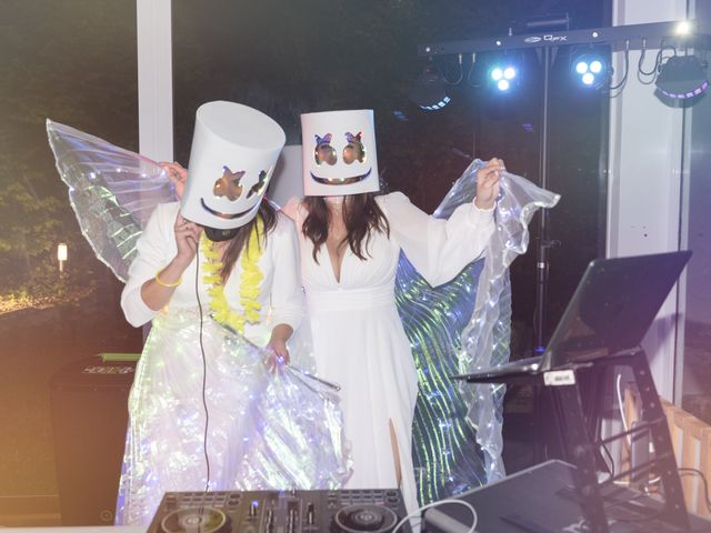 La boda de Laura y Iria en Viveiro (Casco Urbano), Lugo 27