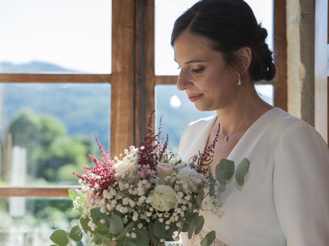 La boda de Laura y Iria en Viveiro (Casco Urbano), Lugo 30