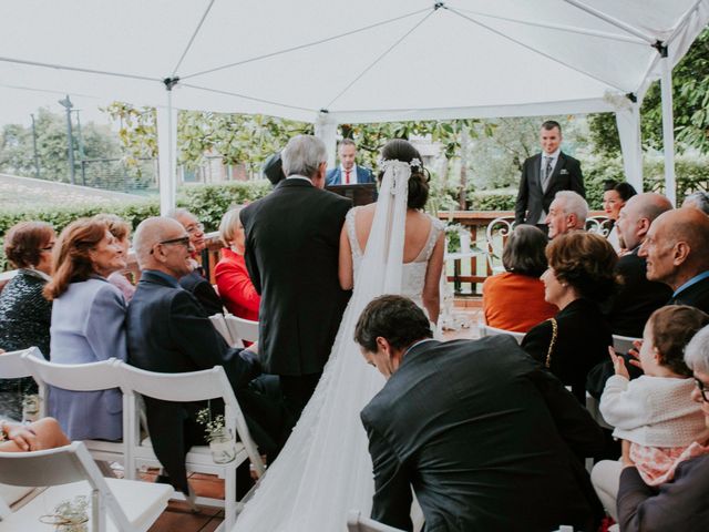 La boda de Asier y Sara en Getxo, Vizcaya 23