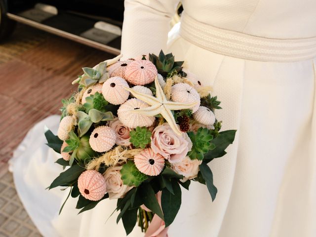 La boda de Miguel y Luisa en Valencia, Valencia 19