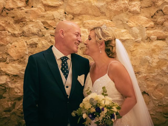 La boda de Lourdes y Manuel en Puente Genil, Córdoba 17