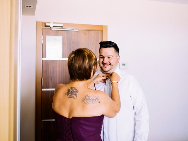 La boda de Ismael y Laia en Canet De Mar, Barcelona 2