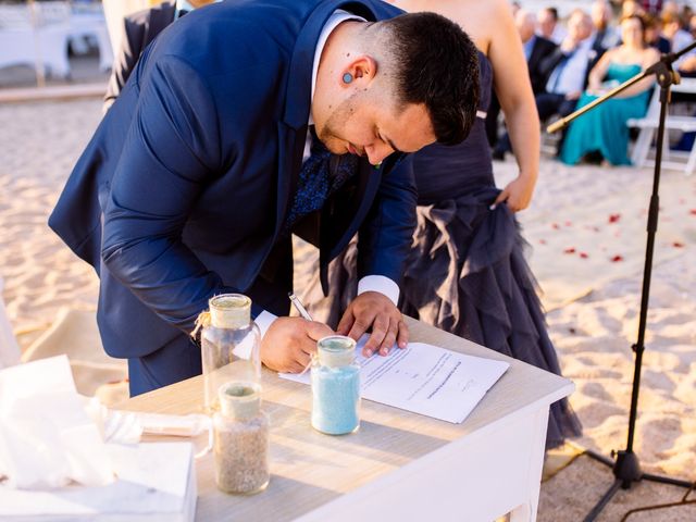 La boda de Ismael y Laia en Canet De Mar, Barcelona 32