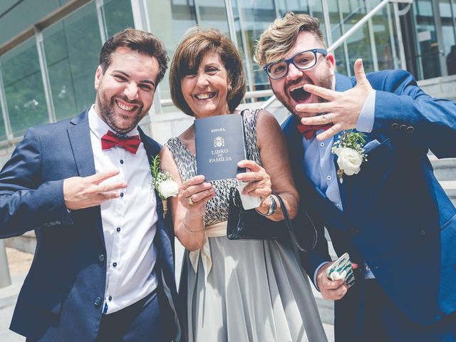 La boda de Jordi y Manuel en Cornella De Llobregat, Barcelona 95