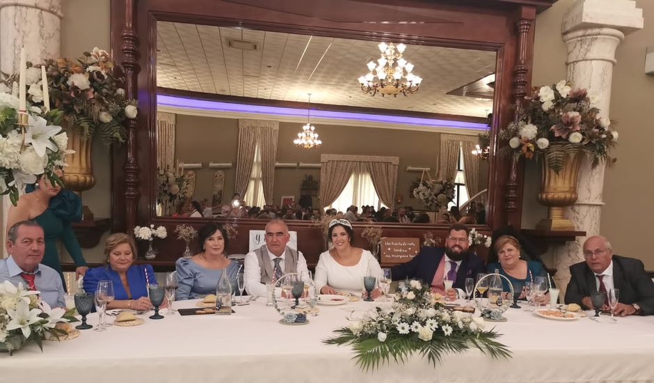 La boda de Rocío y Rafa en Sevilla, Sevilla