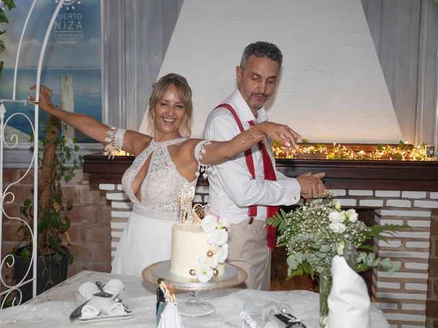 La boda de Pedro y Gema en Benajarafe, Málaga 24