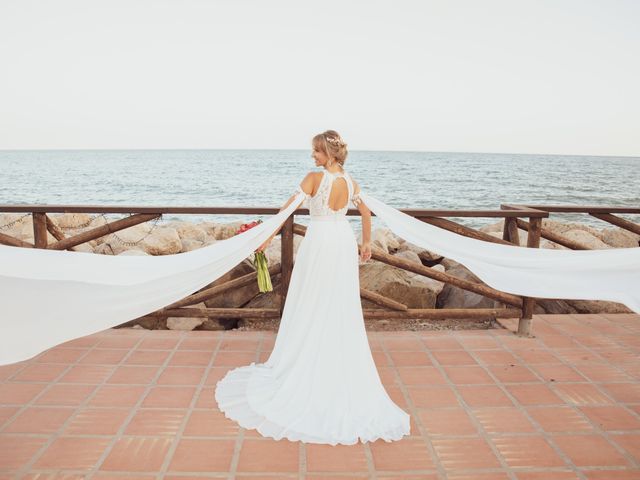 La boda de Pedro y Gema en Benajarafe, Málaga 27