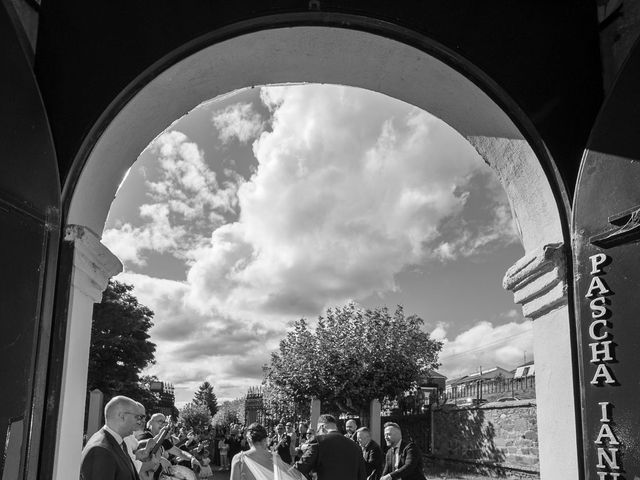 La boda de miguel y vero en Ponferrada, León 43