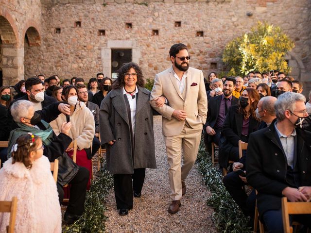 La boda de Raimon y Laia en Sant Hilari Sacalm, Girona 19