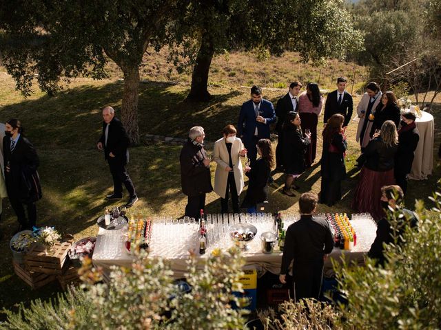La boda de Raimon y Laia en Sant Hilari Sacalm, Girona 57