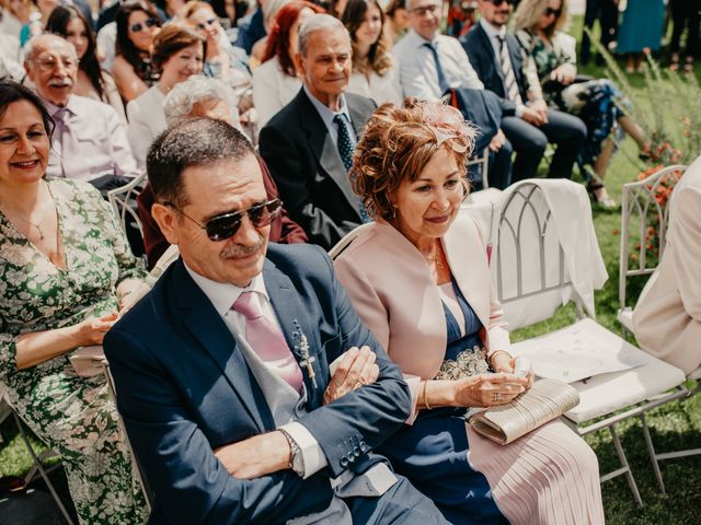 La boda de Sara y Aly en Talamanca Del Jarama, Madrid 92