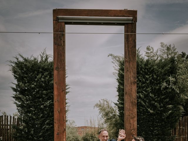 La boda de Stephanie y Ricardo en Lleida, Lleida 17