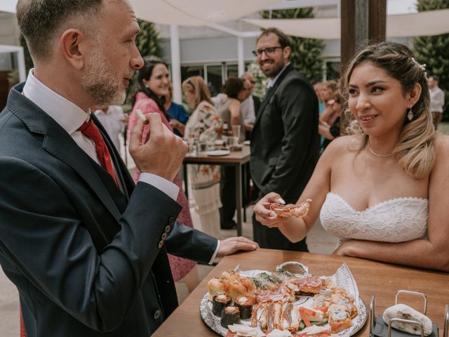 La boda de Stephanie y Ricardo en Lleida, Lleida 31