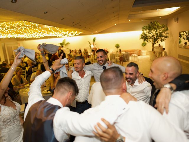 La boda de Javi y Laura en Sant Vicenç De Montalt, Barcelona 29