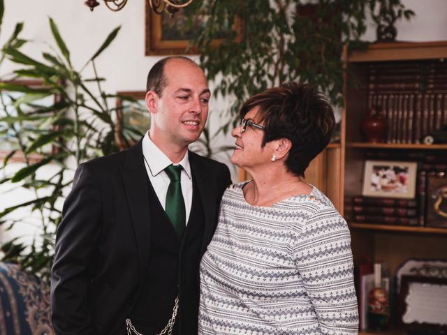 La boda de Patxi y Ariane en Bakio, Vizcaya 32