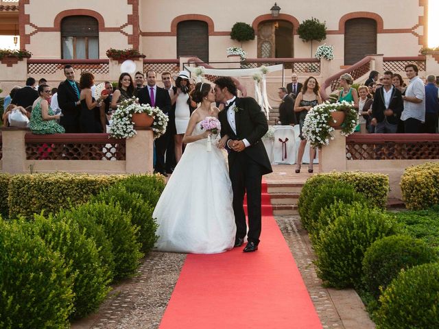 La boda de David y Pilar en Castelló/castellón De La Plana, Castellón 18