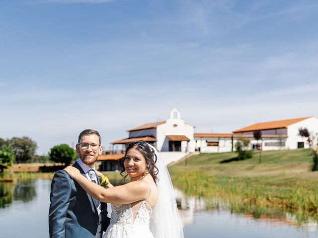 La boda de Adrián y Nazaret  en La Bañeza, León 5