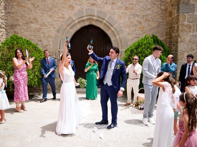 La boda de Adrian y Elena en Manzanares El Real, Madrid 31