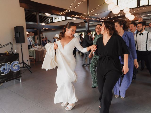 La boda de Jon y Ane en Zarautz, Guipúzcoa 79