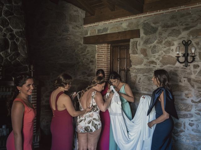 La boda de Borja y Sara en San Roman De Los Montes, Toledo 25