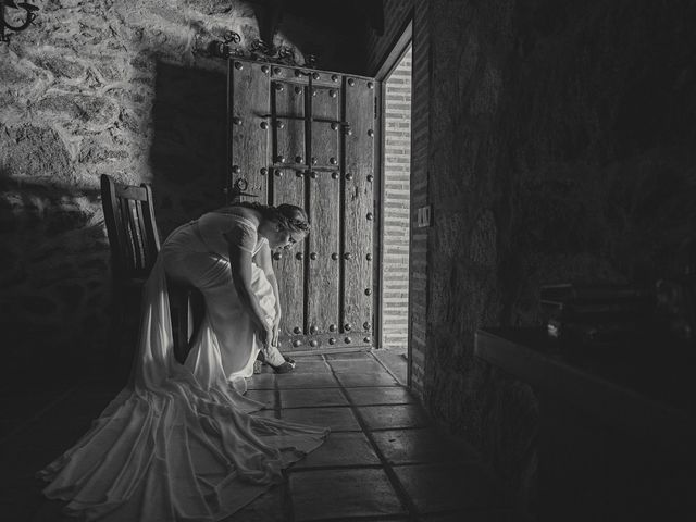 La boda de Borja y Sara en San Roman De Los Montes, Toledo 32