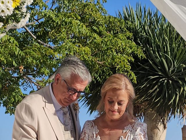 La boda de Miguel Angel y Reme en Benalmadena Costa, Málaga 2