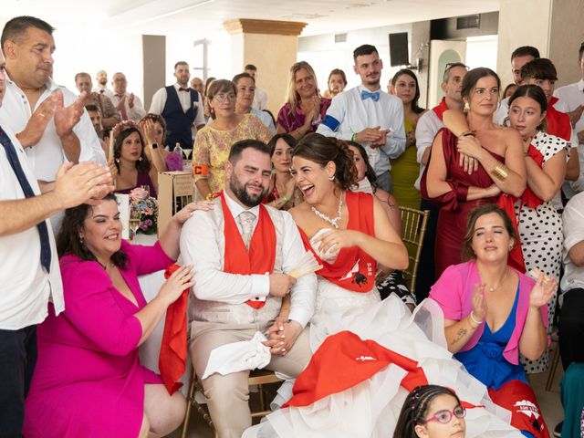 La boda de Patricia y Asier en Isla, Cantabria 43