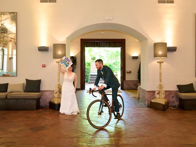 La boda de Isabel y Alberto en Fuenlabrada, Madrid 21