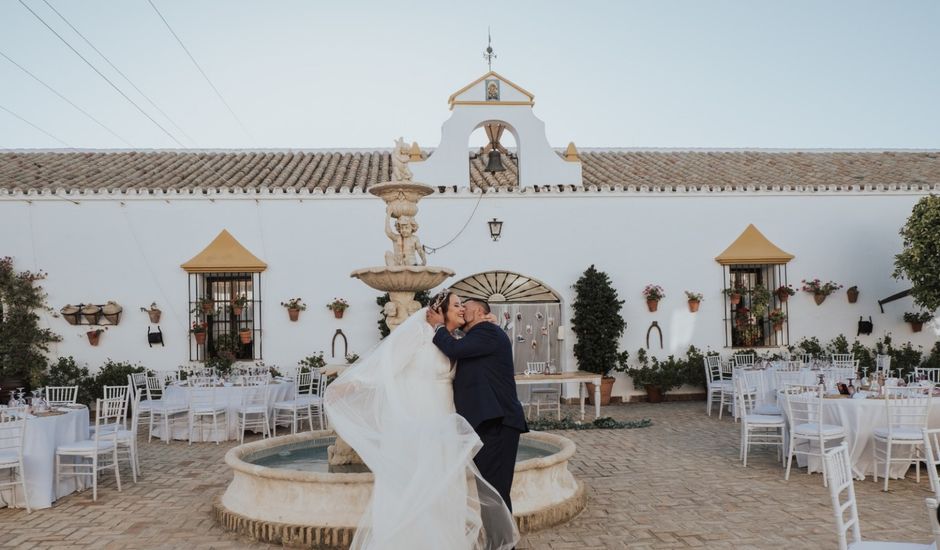 La boda de Enrique  y Erika  en Dos Hermanas, Sevilla