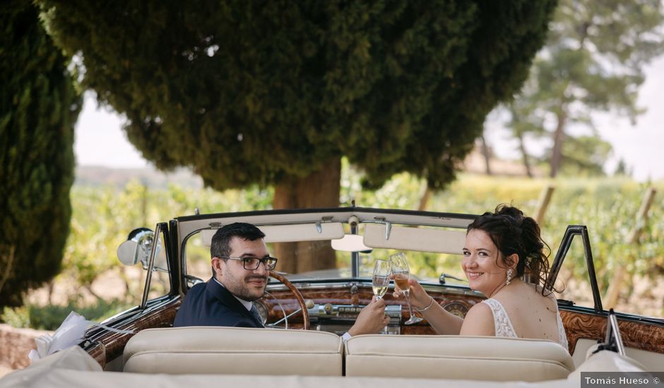 La boda de Raúl y Cristina en Utiel, Valencia