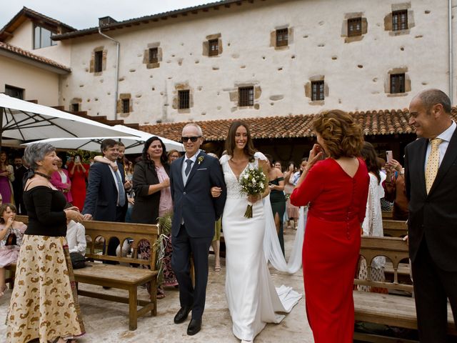 La boda de Endika y Ana en Gordexola, Vizcaya 29