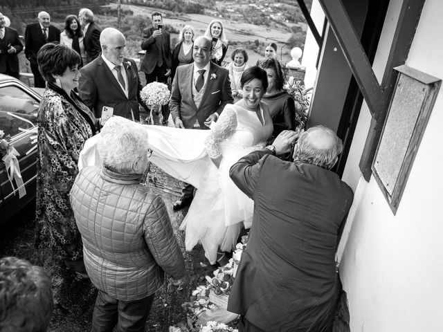 La boda de Elena y Ángel en Soto Del Barco, Asturias 25