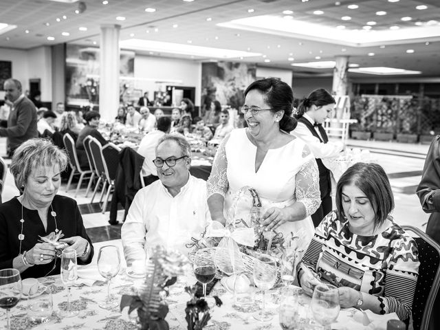 La boda de Elena y Ángel en Soto Del Barco, Asturias 63