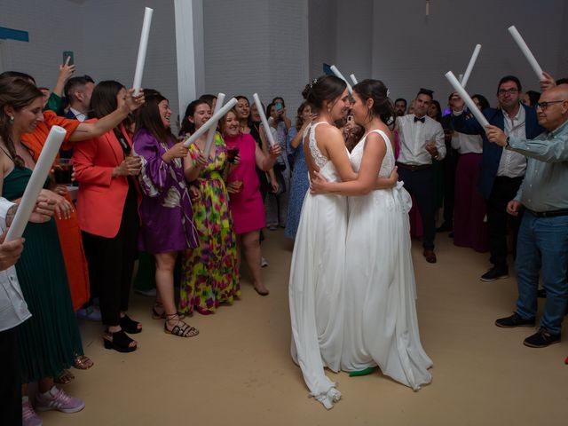 La boda de Lidia y Cristina en Mucientes, Valladolid 48