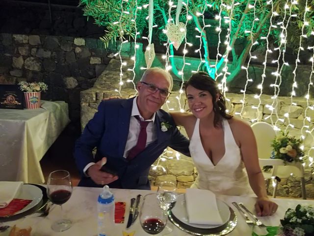 La boda de Antonio Cabrera Luchoro y Erika Martin Perdomo en Telde, Las Palmas 4