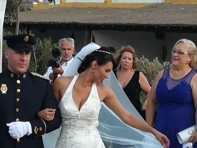 La boda de Antonio Cabrera Luchoro y Erika Martin Perdomo en Telde, Las Palmas 9