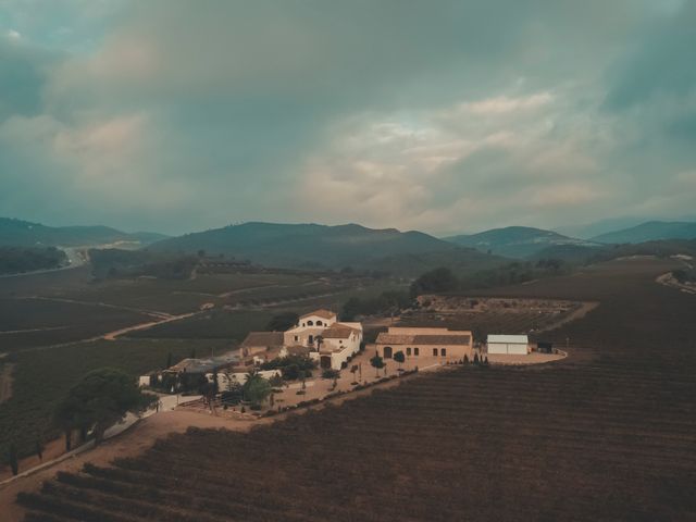 La boda de Juan Raúl y Caterina en La Bisbal Del Penedes, Tarragona 4