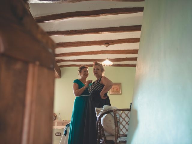 La boda de Juan Raúl y Caterina en La Bisbal Del Penedes, Tarragona 37