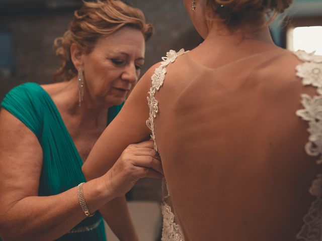 La boda de Juan Raúl y Caterina en La Bisbal Del Penedes, Tarragona 51