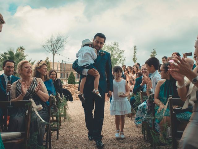 La boda de Juan Raúl y Caterina en La Bisbal Del Penedes, Tarragona 71