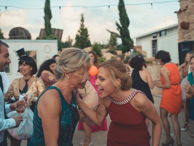 La boda de Juan Raúl y Caterina en La Bisbal Del Penedes, Tarragona 135