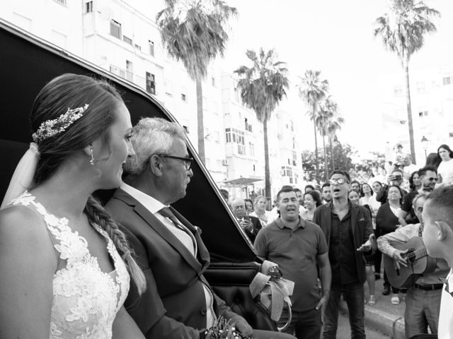 La boda de Ráuj y Ana Maria en El Puerto De Santa Maria, Cádiz 29