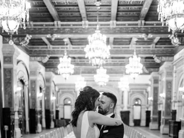 La boda de Omar y Marta en Sevilla, Sevilla 1