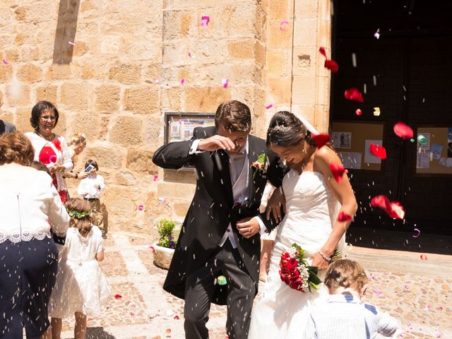 La boda de Javier y Nereida  en Riaza, Segovia 19