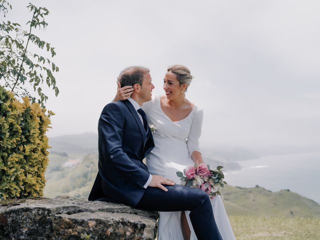 La boda de Ugaitz y Ane en Zarautz, Guipúzcoa 61